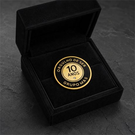 Pin personalizado com resina